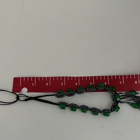Handmade adjustable & reversible macrame green beads and hematite pearl necklace - Picture 8 of 10